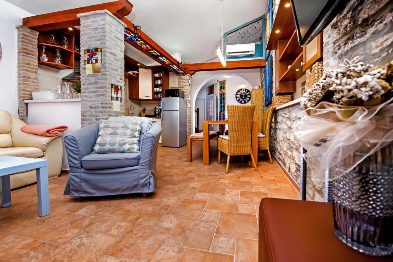 "Art House" Rovinj-Holiday, Holiday Home To Rent Rovinjsko Selo Kültér fotó