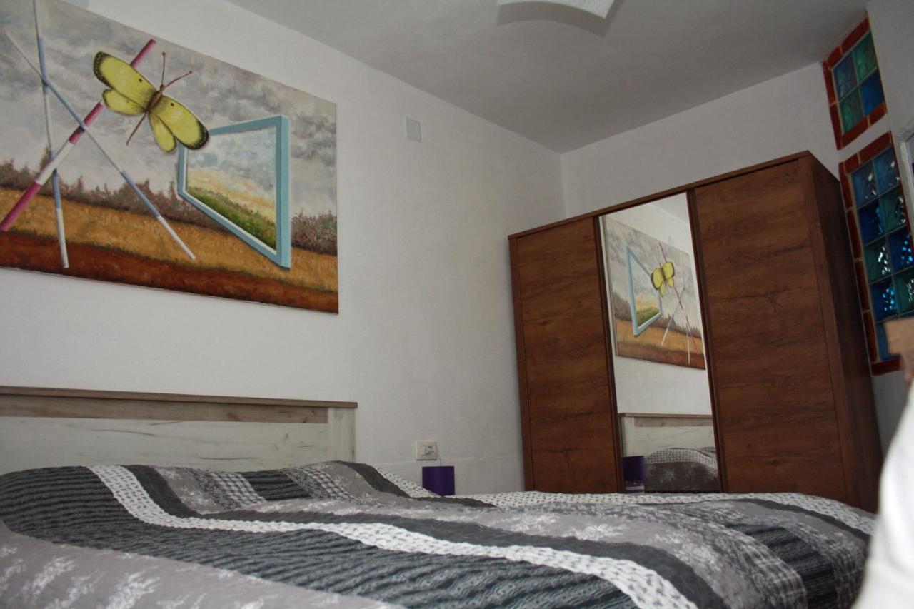 "Art House" Rovinj-Holiday, Holiday Home To Rent Rovinjsko Selo Kültér fotó