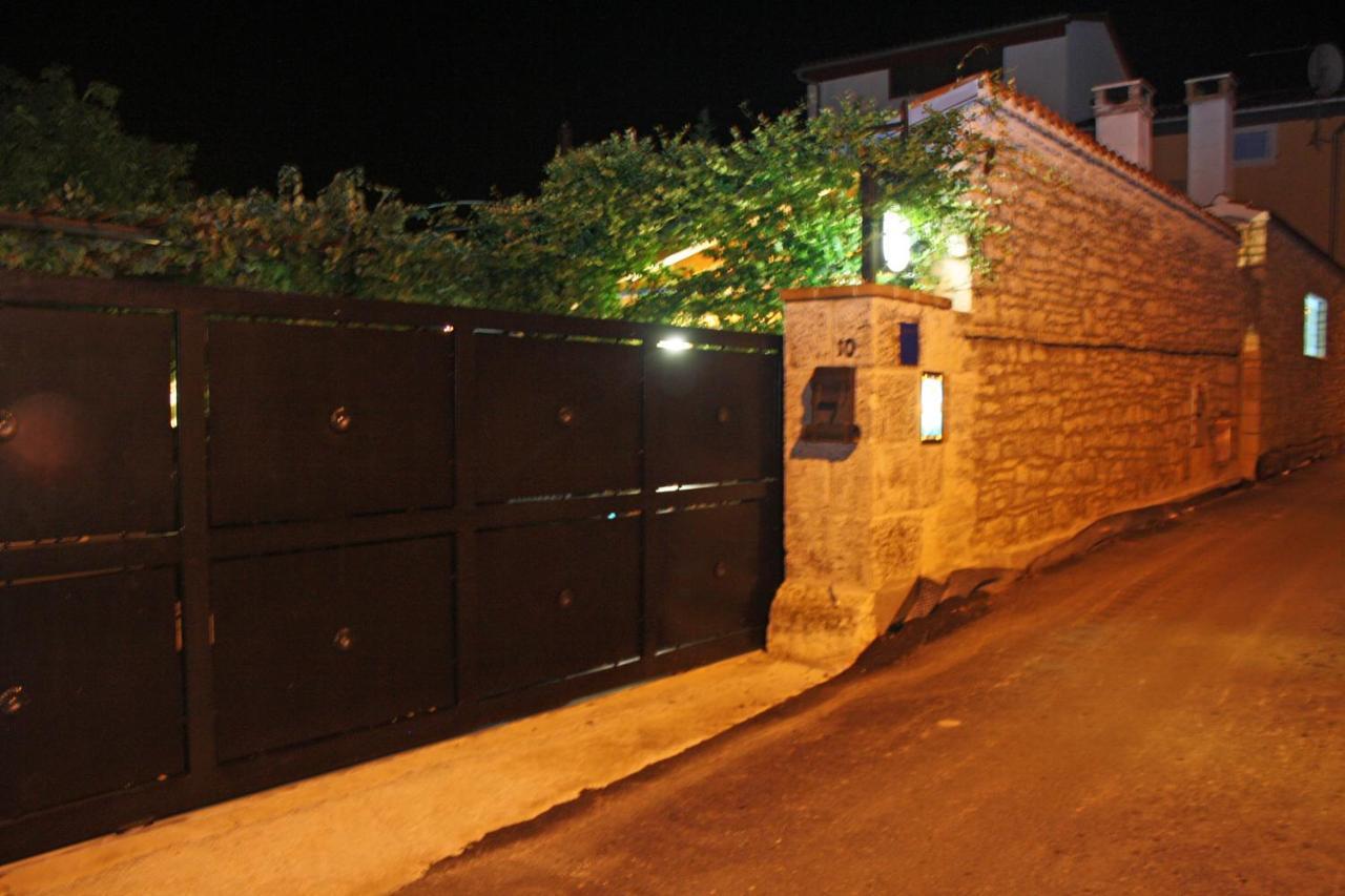 "Art House" Rovinj-Holiday, Holiday Home To Rent Rovinjsko Selo Kültér fotó