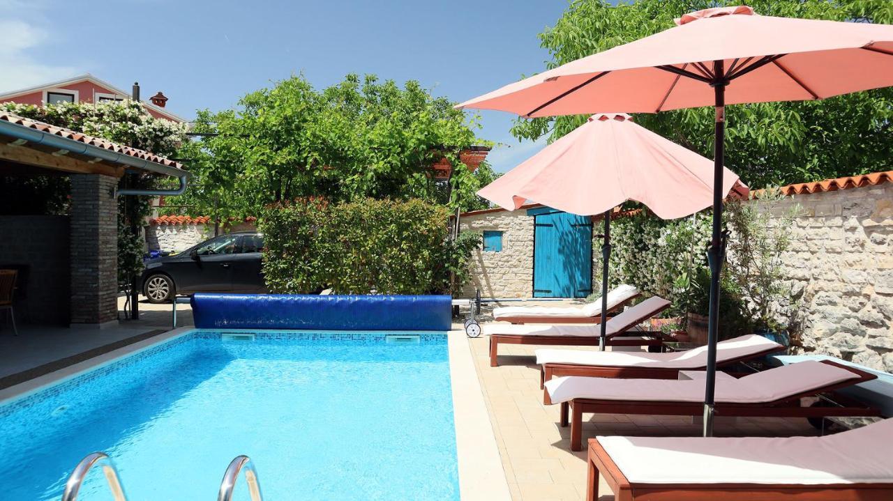 "Art House" Rovinj-Holiday, Holiday Home To Rent Rovinjsko Selo Kültér fotó